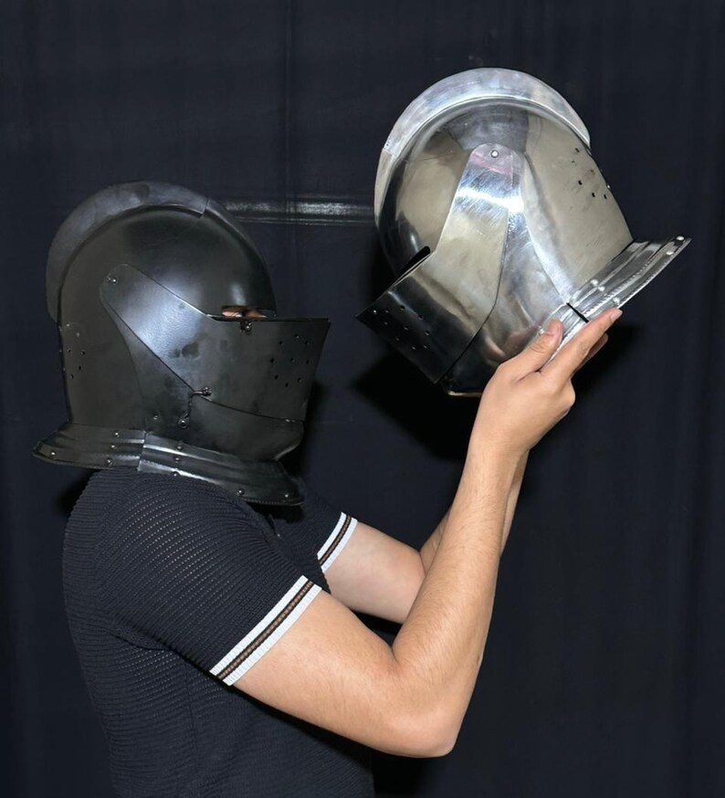 Crusader Armor Helmet — Wearable Knight view 6