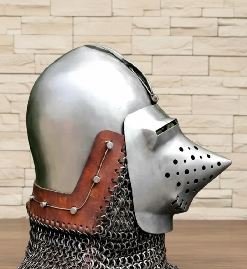 Hounskull Bascinet Helmet — Pig-Faced Knight Chainmail view 4