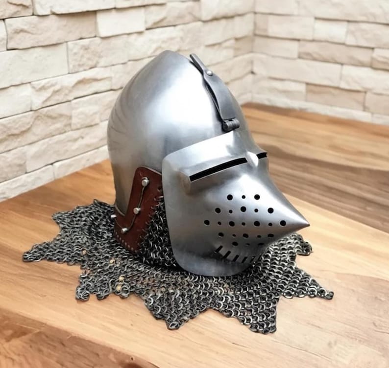 Hounskull Bascinet Helmet — Pig-Faced Knight Chainmail view 6