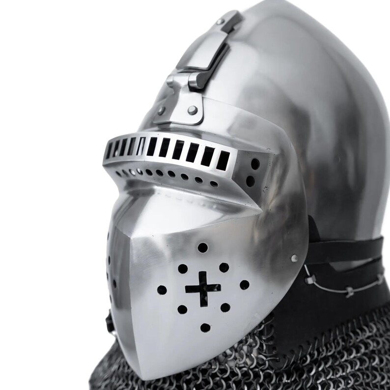 Templar Buhurt Knight Helmet — 16-Gauge Crusader view 3