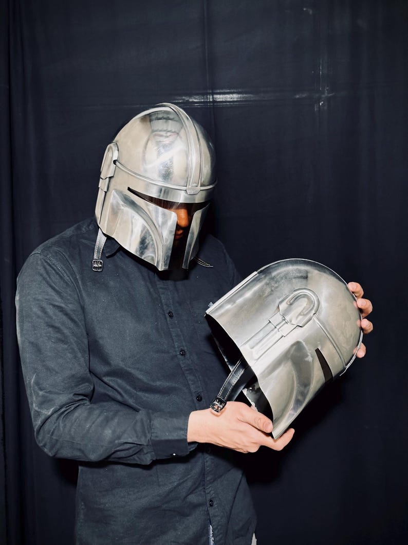 Mandalorian Bounty Hunter Helmet — Steel view 7
