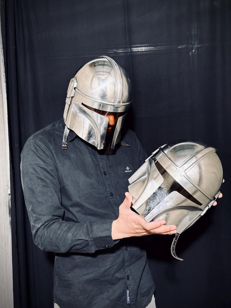 Mandalorian Bounty Hunter Helmet — Steel view 13