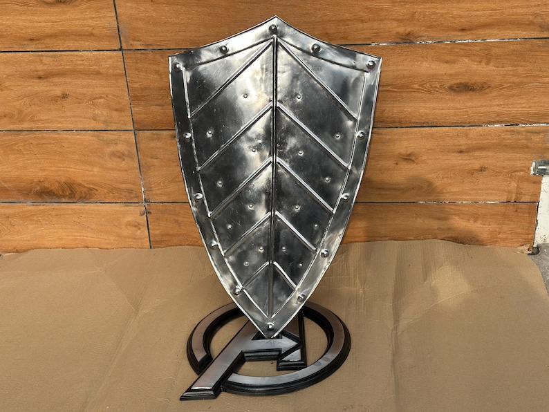 Medieval Knight Steel Heater Shield with Templar Battle view 3