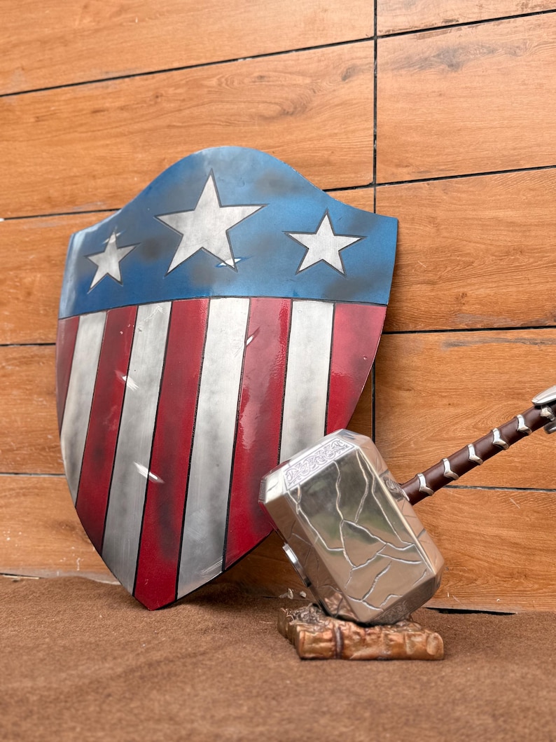 Damage Avenger Shield & Thor Hammer Set with Aluminum Replica view 5