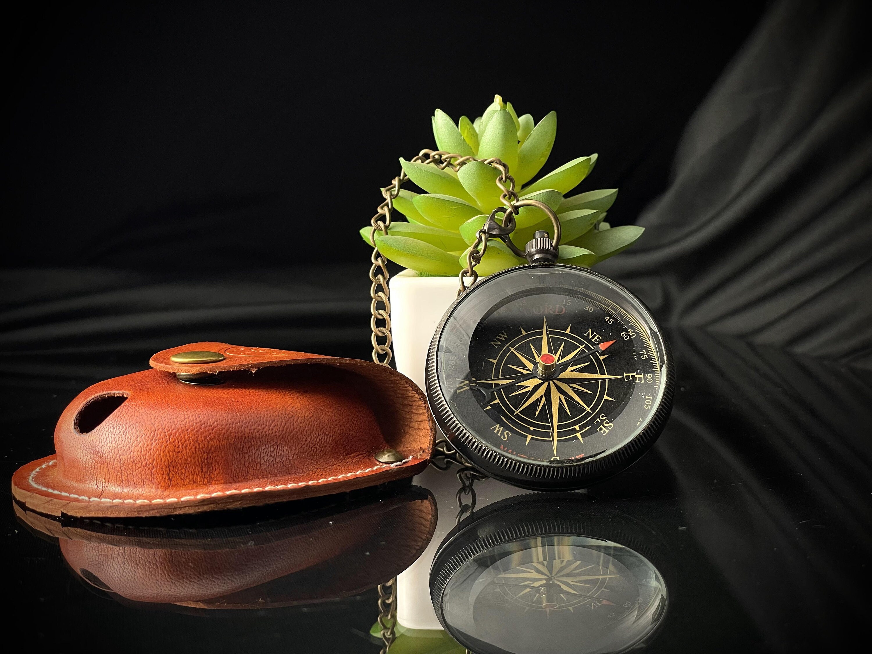 Religious Compass, Leather Case view 4