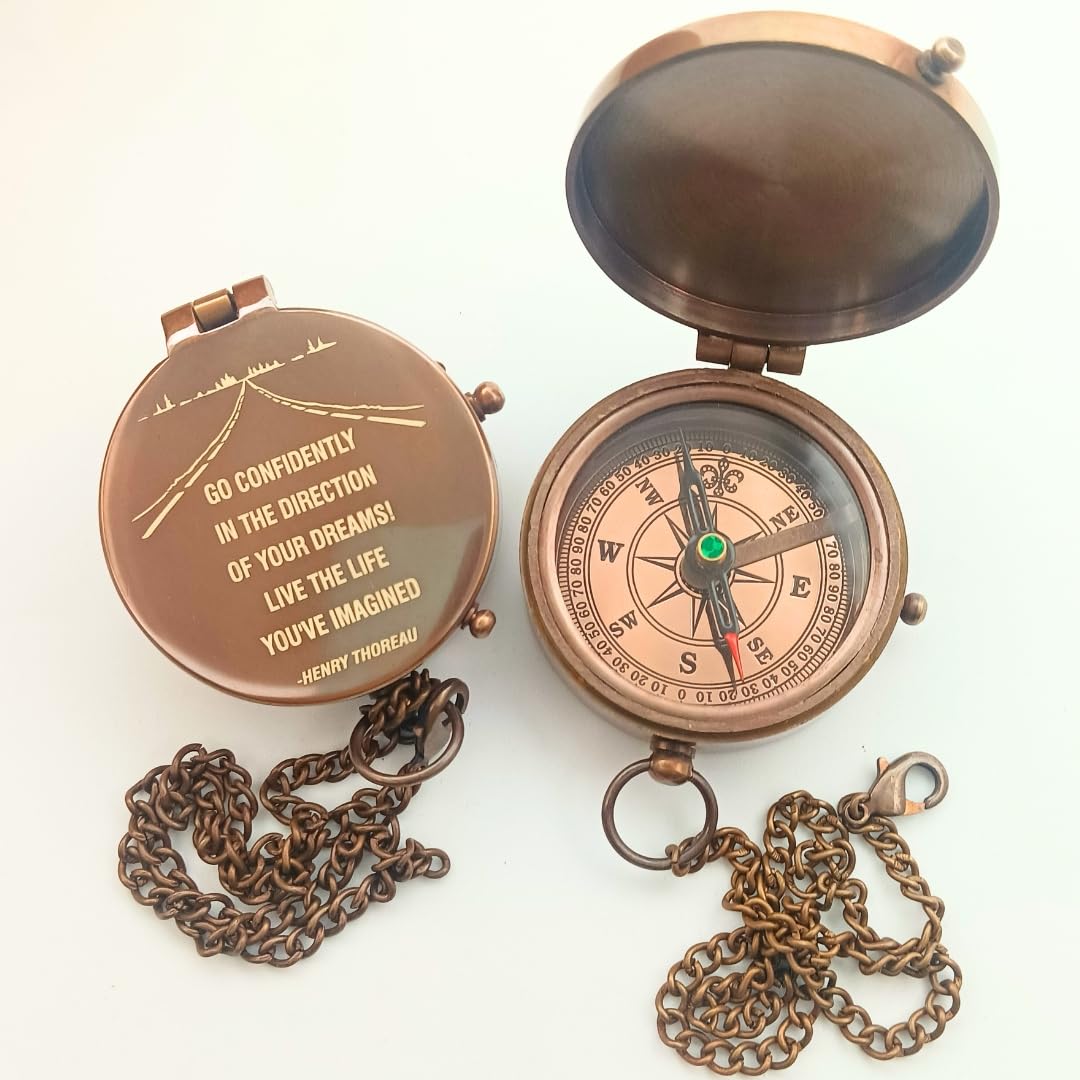 Thoreau Quote Compass, Leather Case view 5