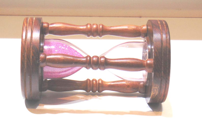 Vintage Wood Hourglass with Pink Sand, 30-Minute view 6