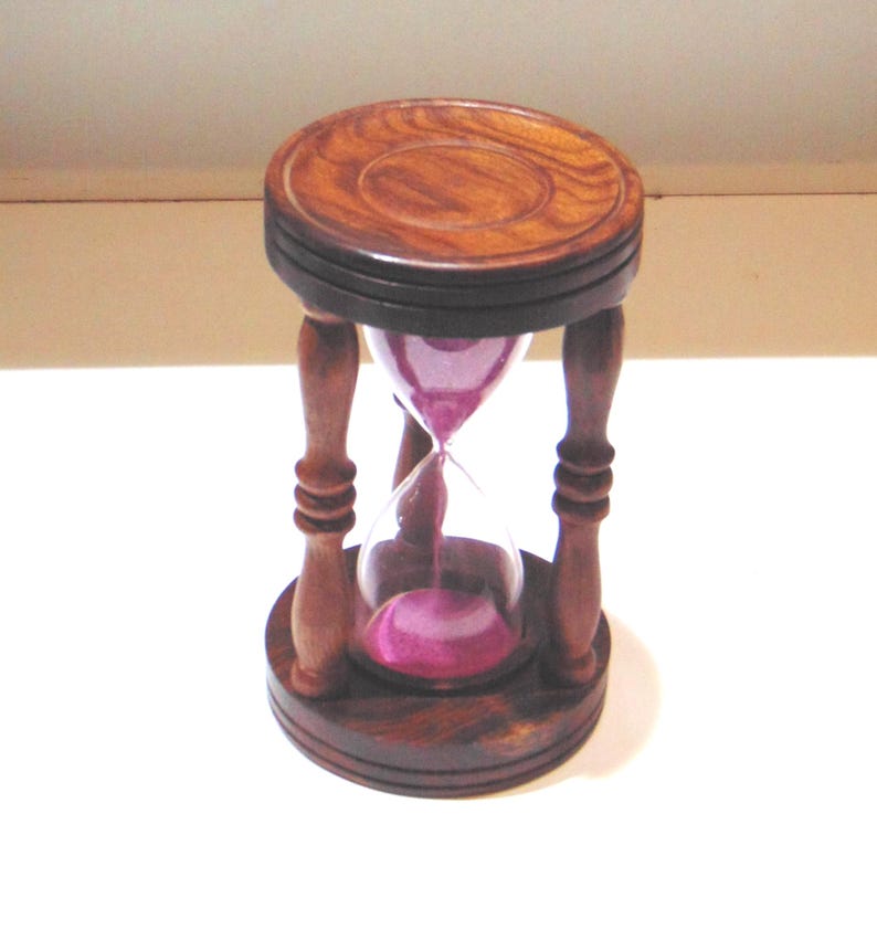 Vintage Wood Hourglass with Pink Sand, 30-Minute view 9