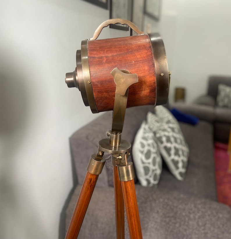 Wooden Spotlight on Wooden Tripod view 7