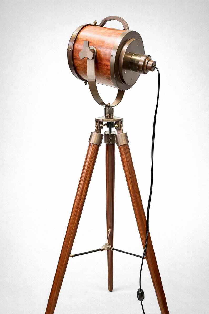 Wooden Spotlight on Wooden Tripod view 8