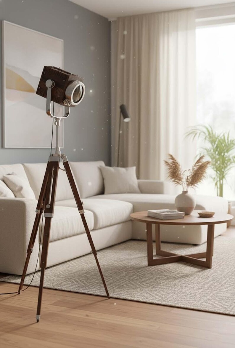 Wooden Spotlight on Wooden Tripod view 10