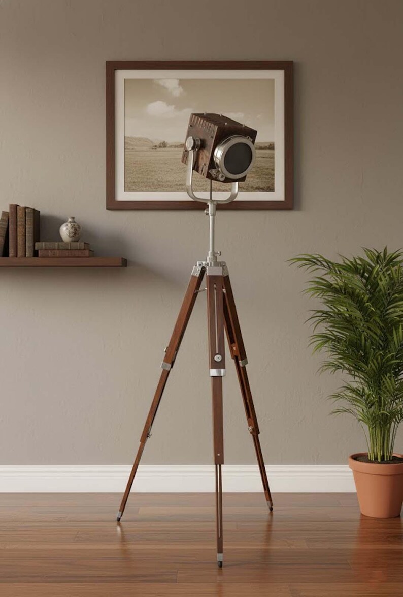Wooden Spotlight on Wooden Tripod view 11