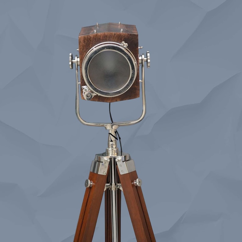 Wooden Spotlight on Wooden Tripod view 12