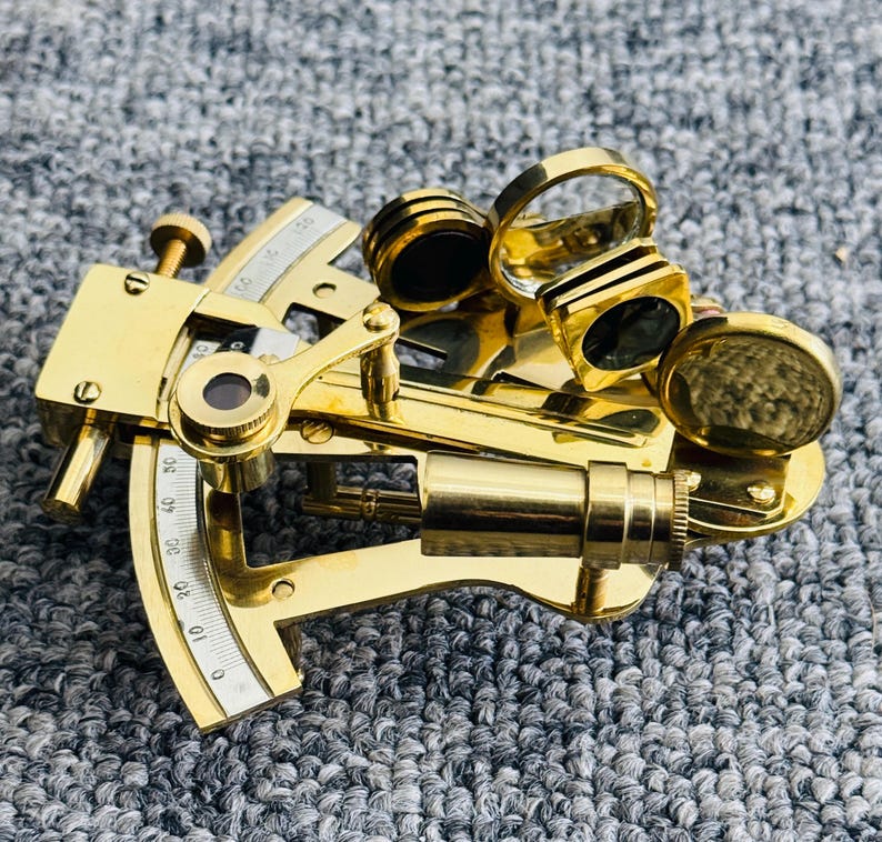 Polished Brass Sextant with Glass-Top Leather Case view 4