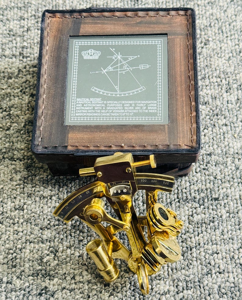 Polished Brass Sextant with Glass-Top Leather Case view 5
