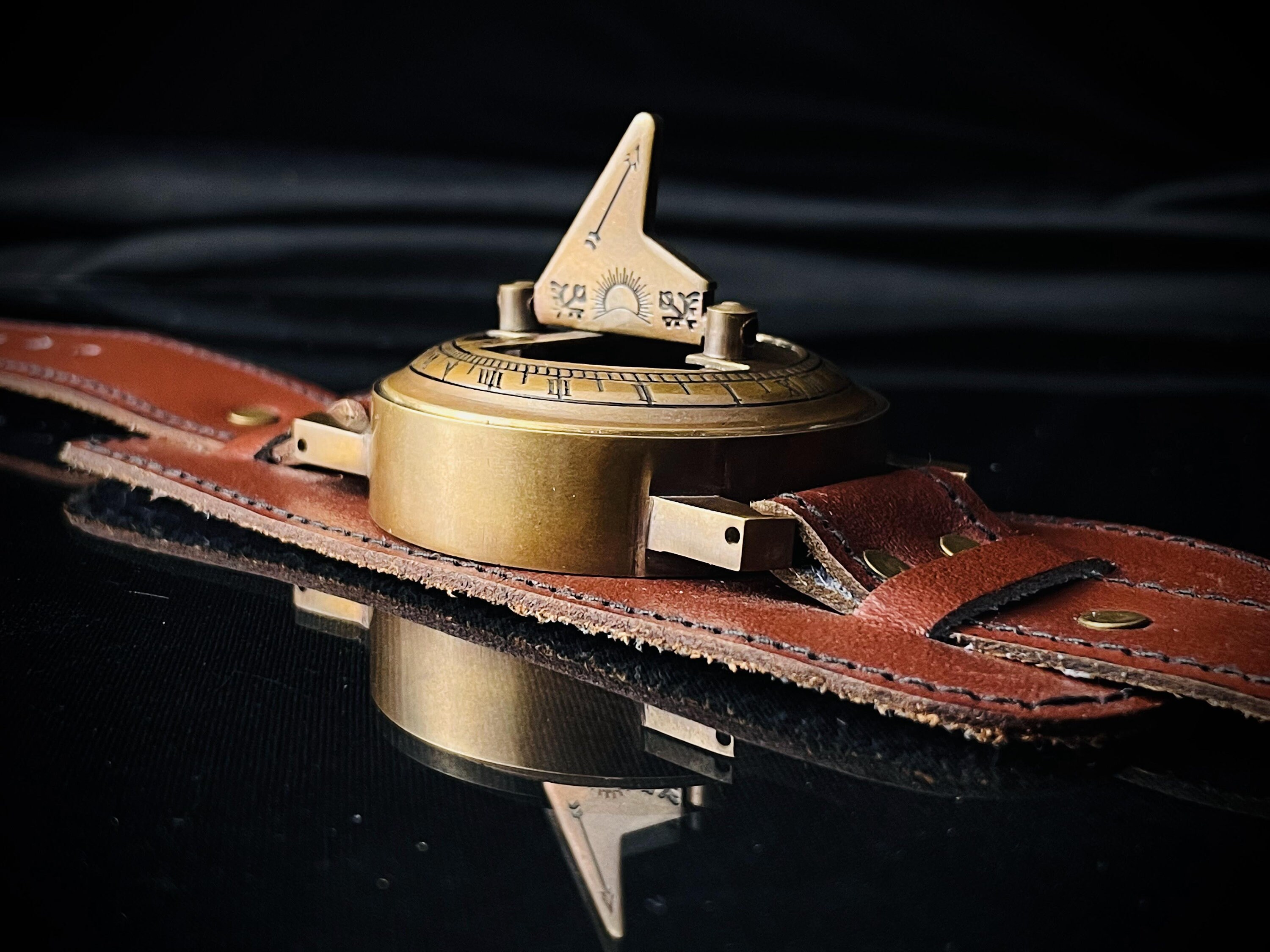 Brass Wrist Sundial Compass with Brown Strap view 5