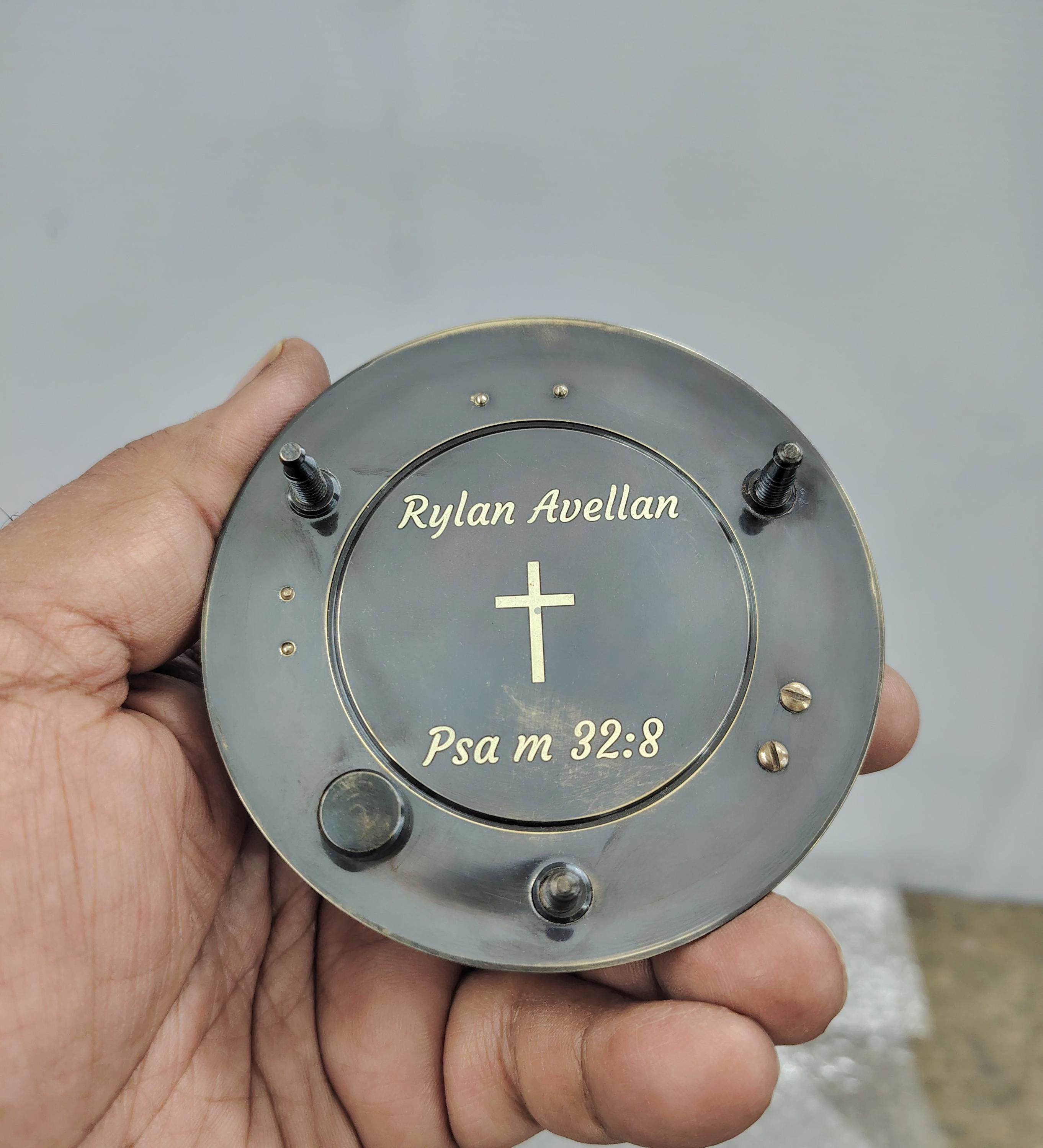 Antique Brass Sundial Compass with Fitted Wooden Presentation Box view 18