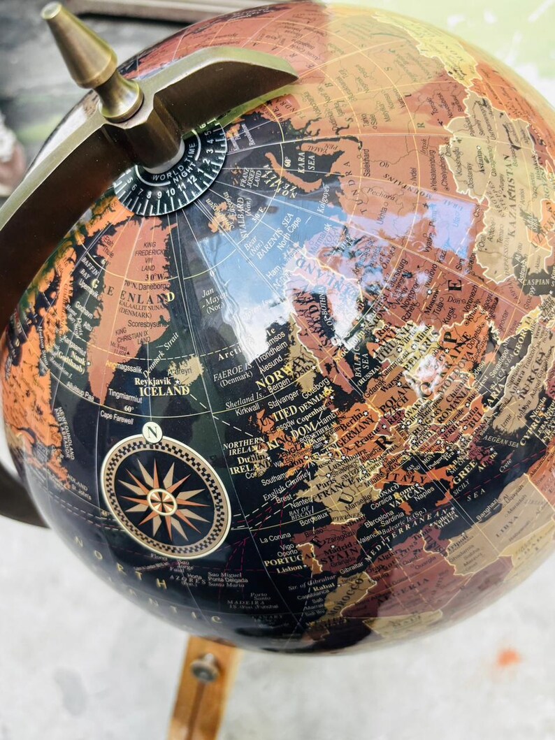 Large Globe with Adjustable Wooden Tripod Stand and Brass Ring, Variant B view 9