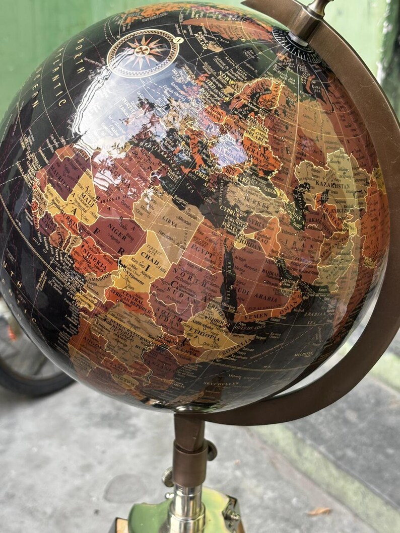 Large Globe with Adjustable Wooden Tripod Stand and Brass Ring, Variant B view 14