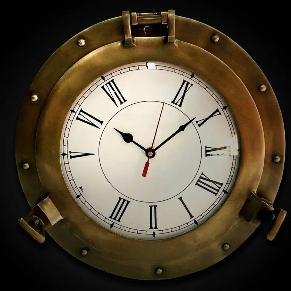 Analogue Porthole Wall Clock