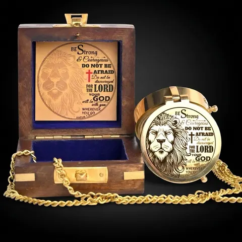 Motivational Compass, Wooden Box view 1