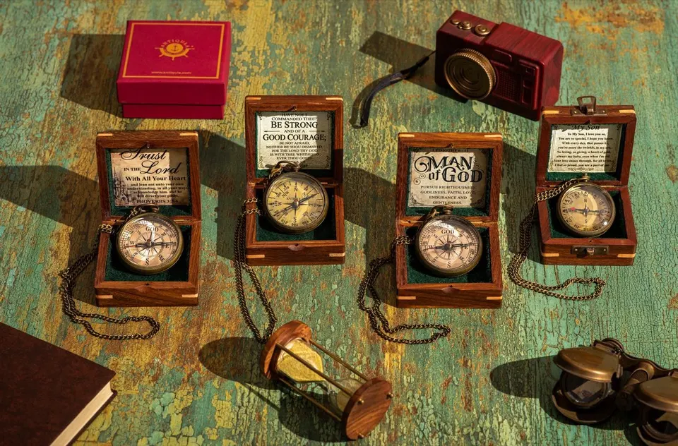 Antiqula brass instruments — compasses and hourglasses