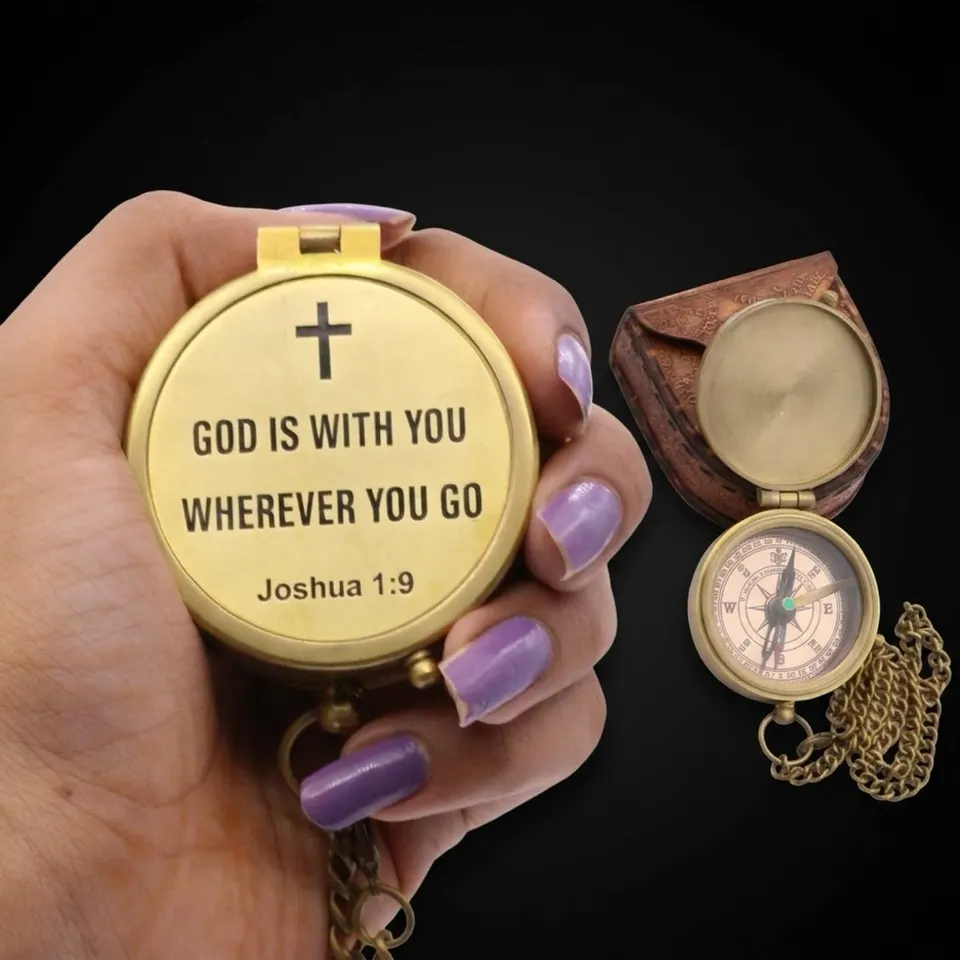 Joshua 1:9 Compass, Leather Case