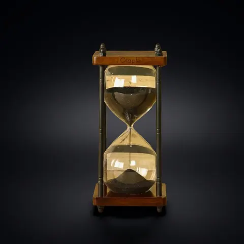Brass Sand Timer, 7-Minute, Vintage Nautical Styling view 1